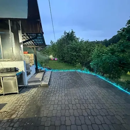 Vikendica Relax * ヴィソコ